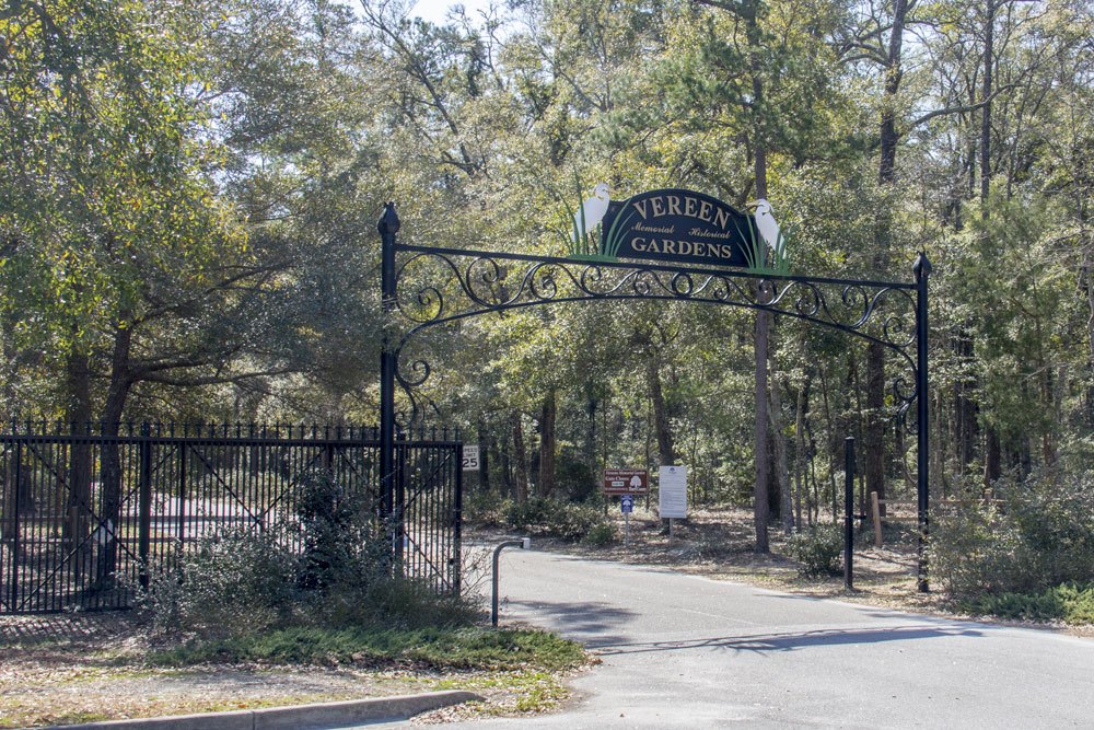 vereen memorial historical gardens entrance sign